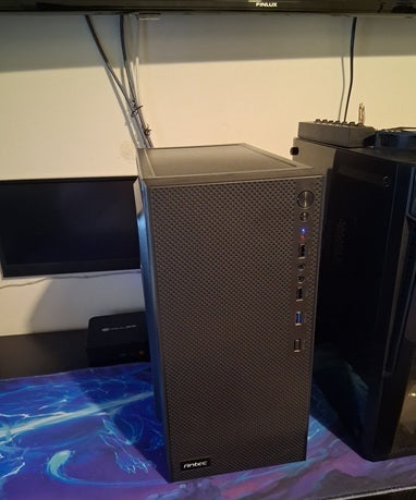 AMD Athlon 3000g kotitietokone