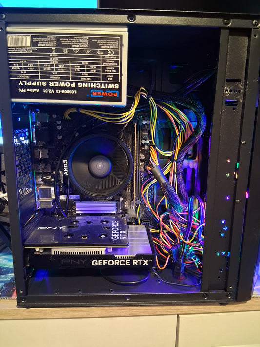 Deathmatch Ryzen 5 3500 pöytätietokone